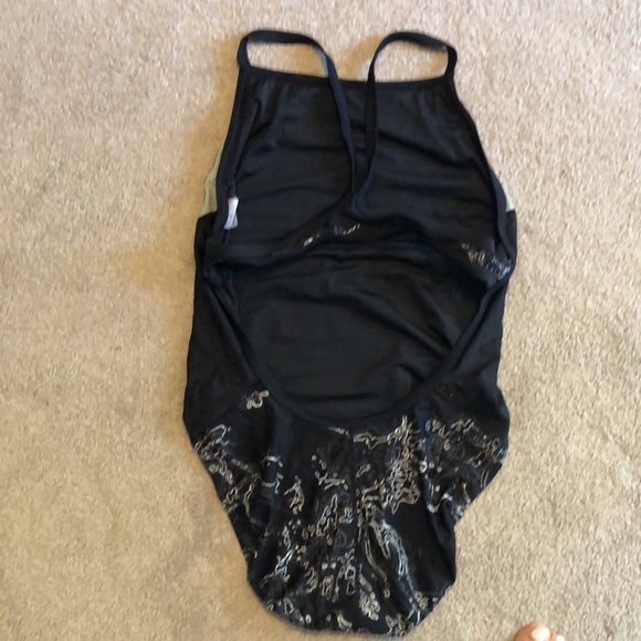 Nike swimsuit - Picture 2 of 3